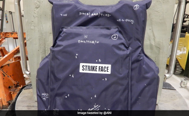 DRDO ने तैयार किया मात्र 9 KG का बुलेटप्रूफ जैकेट, AK-47 की गोलीबारी को भी झेलने में है सक्षम
