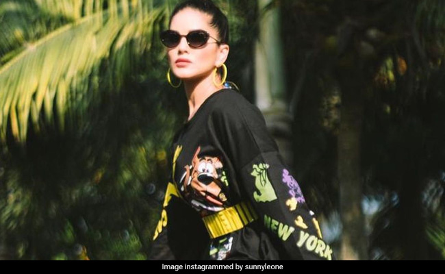 Sunny Leone के इस अंदाज को देख हैरान रह जाएंगे आप, देखें Viral Video