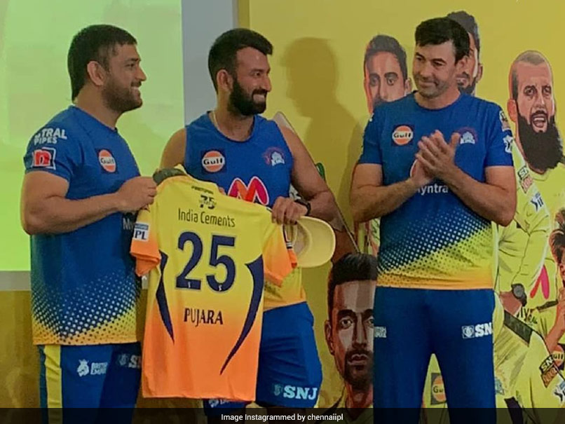 IPL 2021: Here Is How Captain MS Dhoni Welcomed CSK "Freshers" Into The Team