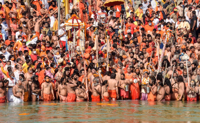 30 Sadhus At Kumbh Mela In Haridwar Test Postive For Covid