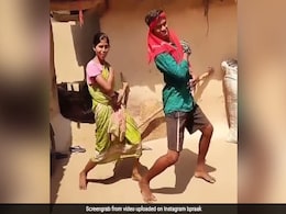 कपल ने Baarish Ki Jaaye सॉन्ग पर किया ऐसा जबरदस्त डांस, B Praak ने शेयर किया दिल जीतने वाला Video कपल ने Baarish Ki Jaaye सॉन्ग पर किया ऐसा जबरदस्त डांस, B Praak ने शेयर किया दिल जीतने वाला Video