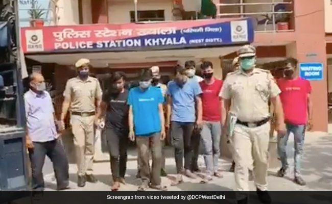 मुंबई से दोगुना दिल्ली में महिलाओं के खिलाफ अपराध, जानिए- 19 बड़े शहरों का हाल