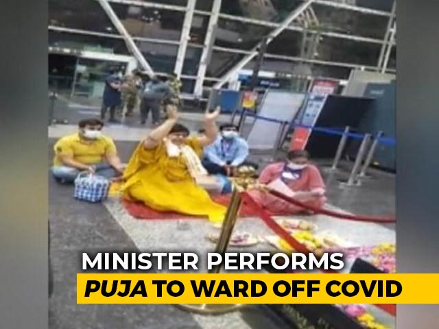 Madhya Pradesh Tourism Minister Performs '<i>Puja</i>' To Ward Off Covid