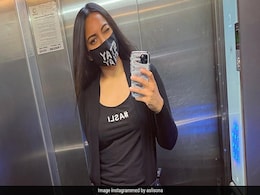 In An All-Black Ensemble, Sonakshi Sinha Shows Us How To Ace Street Style In An All-Black Ensemble, Sonakshi Sinha Shows Us How To Ace Street Style