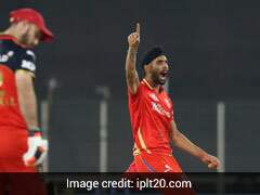 PBKS vs RCB: केवल 7 गेंद में पंजाब के गेंदबाज ने पलट दी बाजी, 3 धुरंधरों को अकेले ही निपटा डाला..देखें Video