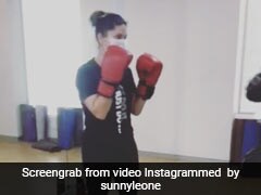 सनी लियोन बॉक्सिंग करते-करते दिखाने लगीं फाइटर्स की तकनीक, बोलीं- सिर में लगते ही...देखें Video
