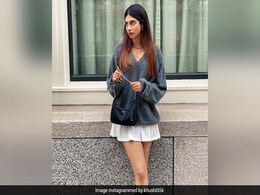 Short Skirts, Oversized Sweaters And Khushi Kapoor’s Sass Are All You Need To Be A Style Diva Short Skirts, Oversized Sweaters And Khushi Kapoor’s Sass Are All You Need To Be A Style Diva