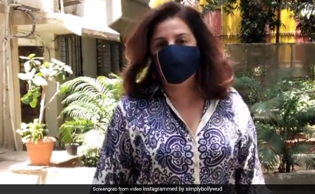 Farah Khan ने फोटोग्राफर्स से पूछा, किसने बनाया था आम वाला वीडियो...देखें Video