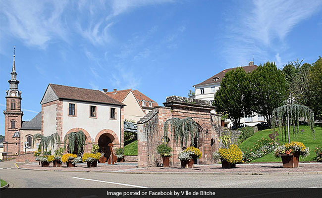 Facebook Accidentally Pulls Down Page Of French City. It's All In The Name