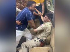 जिम के मालिक और उसके साथियों ने दिल्ली पुलिस के सिपाही की जमकर पिटाई की