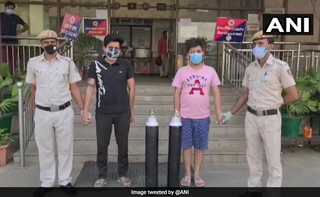 2 Arrested In Delhi For Allegedly Black-Marketing Oxygen Cylinders: Cops