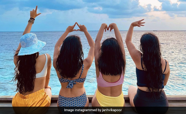 From Maldives: Can You Decode The Word Janhvi Kapoor And Her Squad Tried To Spell In This Pic?