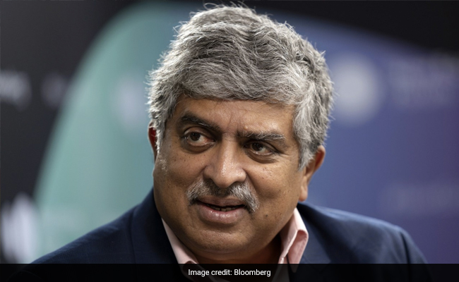 नंदन नीलेकणि ने ट्वीट का दिया जवाब, इनकम टैक्स की नई साइट में गड़बड़ियों पर भड़की थीं वित्त मंत्री