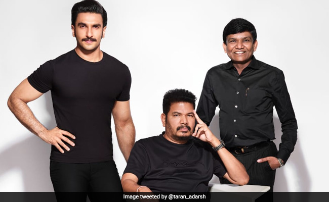 Ranveer Singh Collaborates With Shankar For The Hindi Remake Of Vikram's Tamil Hit <I>Anniyan</i>