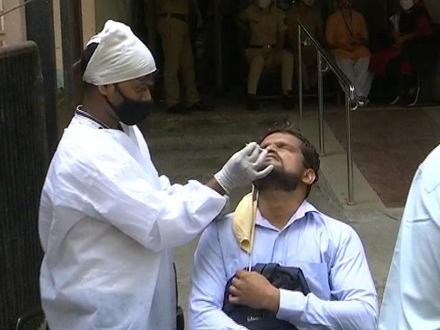 Health Minister Reviews Covid Situation In 11 States, Other Top Stories