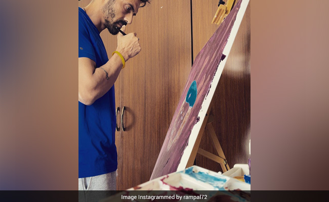 COVID-Positive Arjun Rampal Was Asked Who Clicked His Pics. "Me On Timer," He Replies