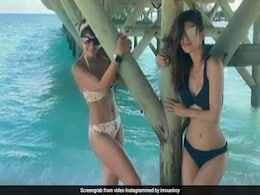 मौनी रॉय ने दोस्त मंदिरा बेदी को कुछ इस अंदाज में दी जन्मदिन की बधाई, Photo हुई वायरल मौनी रॉय ने दोस्त मंदिरा बेदी को कुछ इस अंदाज में दी जन्मदिन की बधाई, Photo हुई वायरल