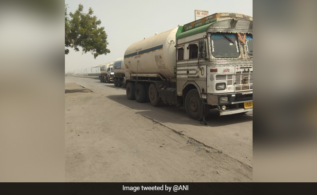 Train With Three 44 Tonne Oxygen Tankers Leaves For Maharashtra From Gujarat