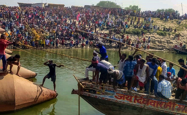 9 Die As Van Falls Into Ganga In Bihar, Nitish Kumar Expresses Condolences