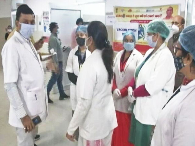 India Reports Over 1 Lakh Fresh Covid Cases for First Time