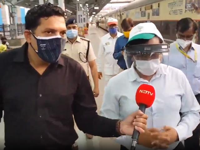 Migrants Crowd Mumbai Stations, Extra Trains By Railways To Clear Rush