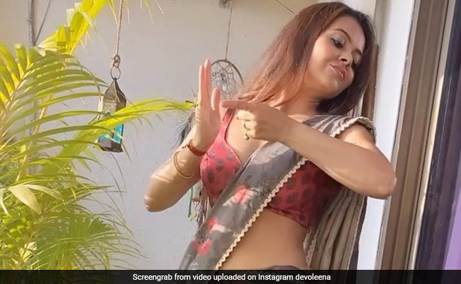 देसी लुक में अंग्रेजी बीट पर जमकर नाचीं Devoleena Bhattacharjee, देखें Video