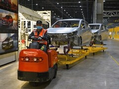 Vietnam's EV Maker VinFast Aims To Take On Tesla In The US Market
