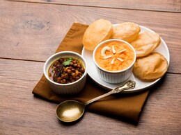 Guru Purnima 2022: How To Make Classic Poori-Choley-Halwa For Bhog (Recipes Inside)