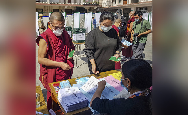 Tibetans In 26 Countries Cast Votes For Dharamshala-Based Parliament-In-Exile