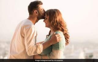 शादी की 11वीं सालगिरह पर सानिया ने किया शोएब मलिक को विश, बोलीं- परेशान करती रहूंगी..देखें Photo