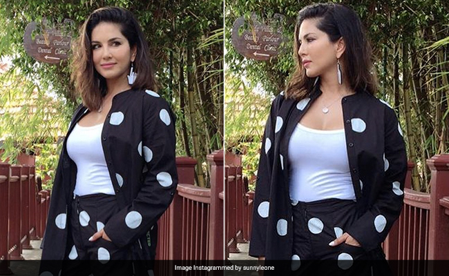 Play It Cool Like Sunny Leone In Polka Dot Loungewear