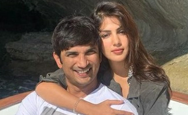 सुशांत सिंह राजपूत केस में जमानत मिलने के बाद जेल में नाची थीं रिया चक्रवर्ती, आखिर क्यों किया कैदियों के साथ नागिन डांस