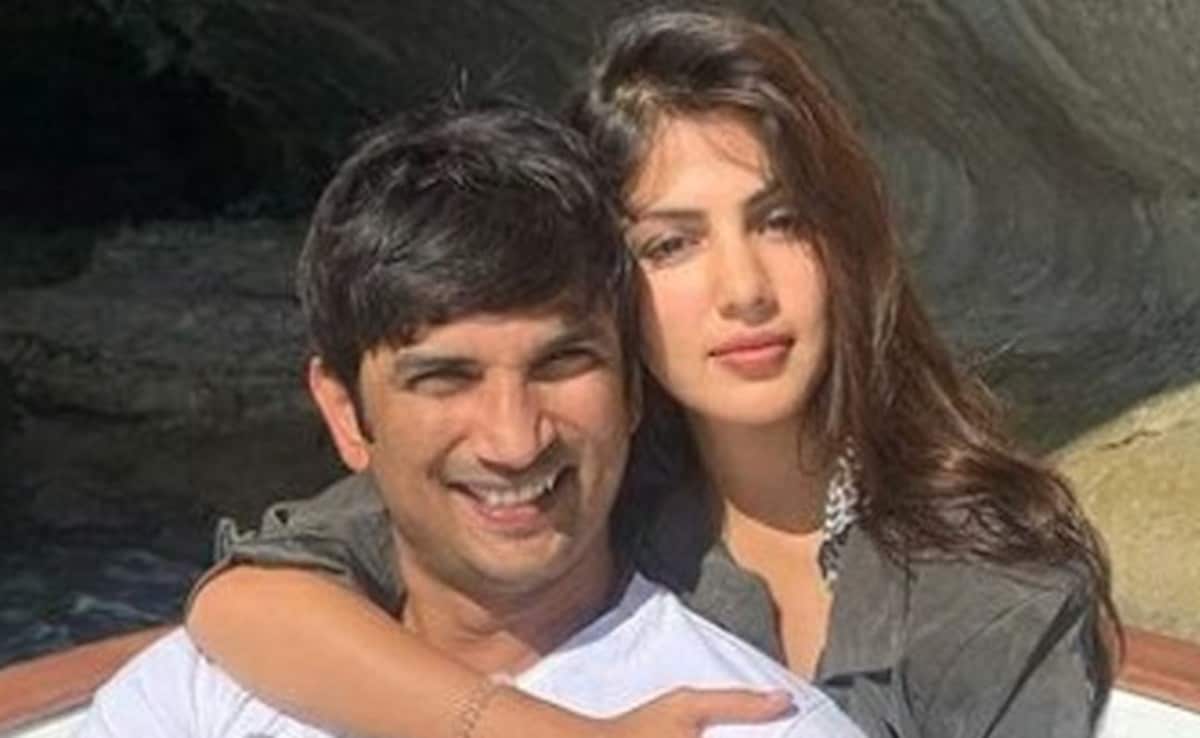 सुशांत सिंह राजपूत केस में जमानत मिलने के बाद जेल में नाची थीं रिया चक्रवर्ती, कैदियों के साथ किया नागिन डांस
