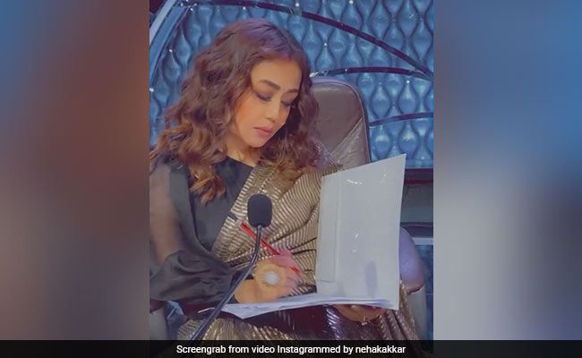 Neha Kakkar ने Singhsta के गाने पर यूं किया डांस, पति रोहनप्रीत पूछ बैठे यह सवाल...देखें Video