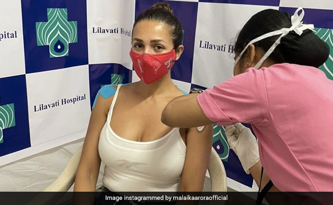 Malaika Arora, Who Had COVID-19 Last Year, Gets Her Vaccine Shot. And Yes, She Is "Eligible"