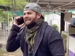 मिथुन चक्रवर्ती के बेटे मिमोह को लगी तेज भूख, गैस वाले को किया फोन तो हुआ ऐसा हाल- देखें Video