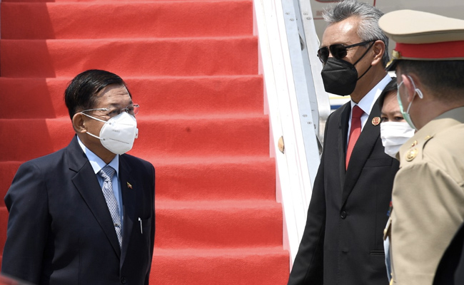 Southeast Asian Leaders Discuss Myanmar Crisis With Junta Chief