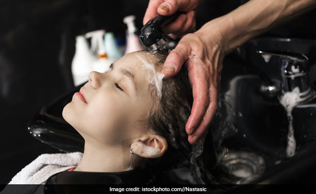 5 Effective Home Remedies For Dandruff In Kids