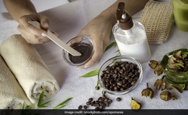 5 Amazing Benefits Of Coffee Scrubs For Smooth, Clear Skin