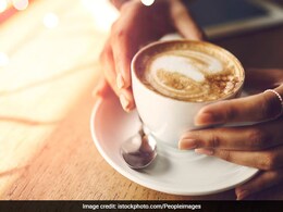 Make Cafe-Style Vanilla Cappuccino At Home With This Easy Recipe