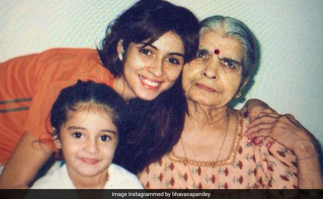 Can't Take Our Eyes Off Ananya Panday In This Adorable Throwback Pic With Mom Bhavana