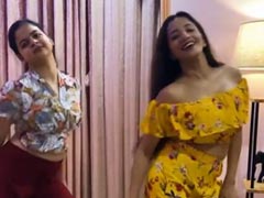 मोनालिसा ने 'नदियों पार' गाने पर धमाकेदार अंदाज में किया डांस, Video हुआ वायरल