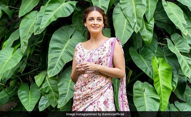 Latest Floral Sarees: 7 Amazing Picks For Your Summer Closet