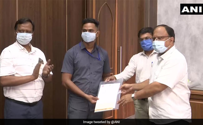 Railway Ministry Announces Rs 50,000 Award For Employee Who Saved Child