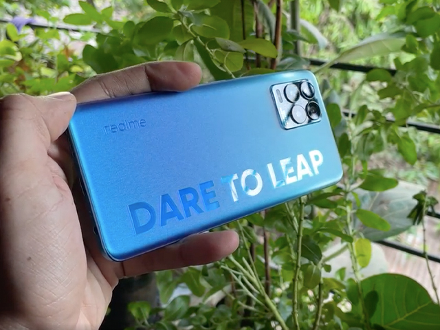 Realme 8 Pro Review: Not a Worthy Successor?