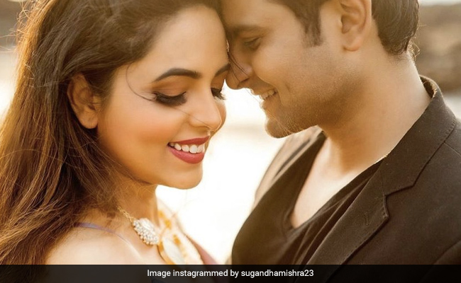 <I>The Kapil Sharma Show</i> Star Sugandha Mishra Gets Engaged To Sanket Bhosale