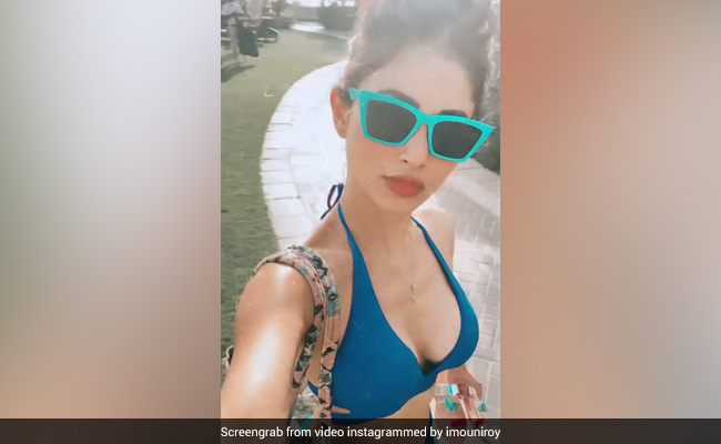 Sun, Sand And Music: It Smells Like Vacation On Mouni Roy's Instagram