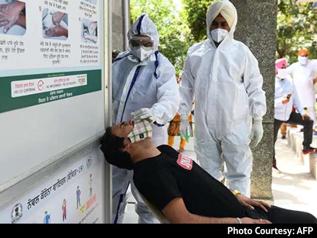 Staggered Hours, Online Meetings In Central Ministries' New Guidelines