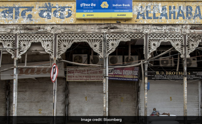 States Fight Each Other for Jobs With Laws To Hire Local