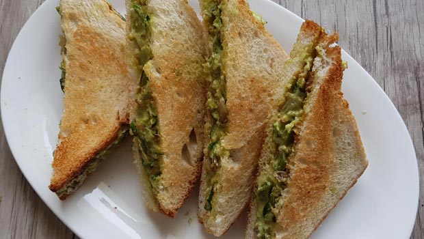 Watch: This Veggie-Pesto Sandwich Is Our Current Favourite For Quick Meal - Try It Today